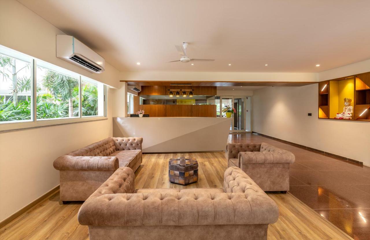 Siara Styles Amba Suites, Gandhinagar Exterior photo